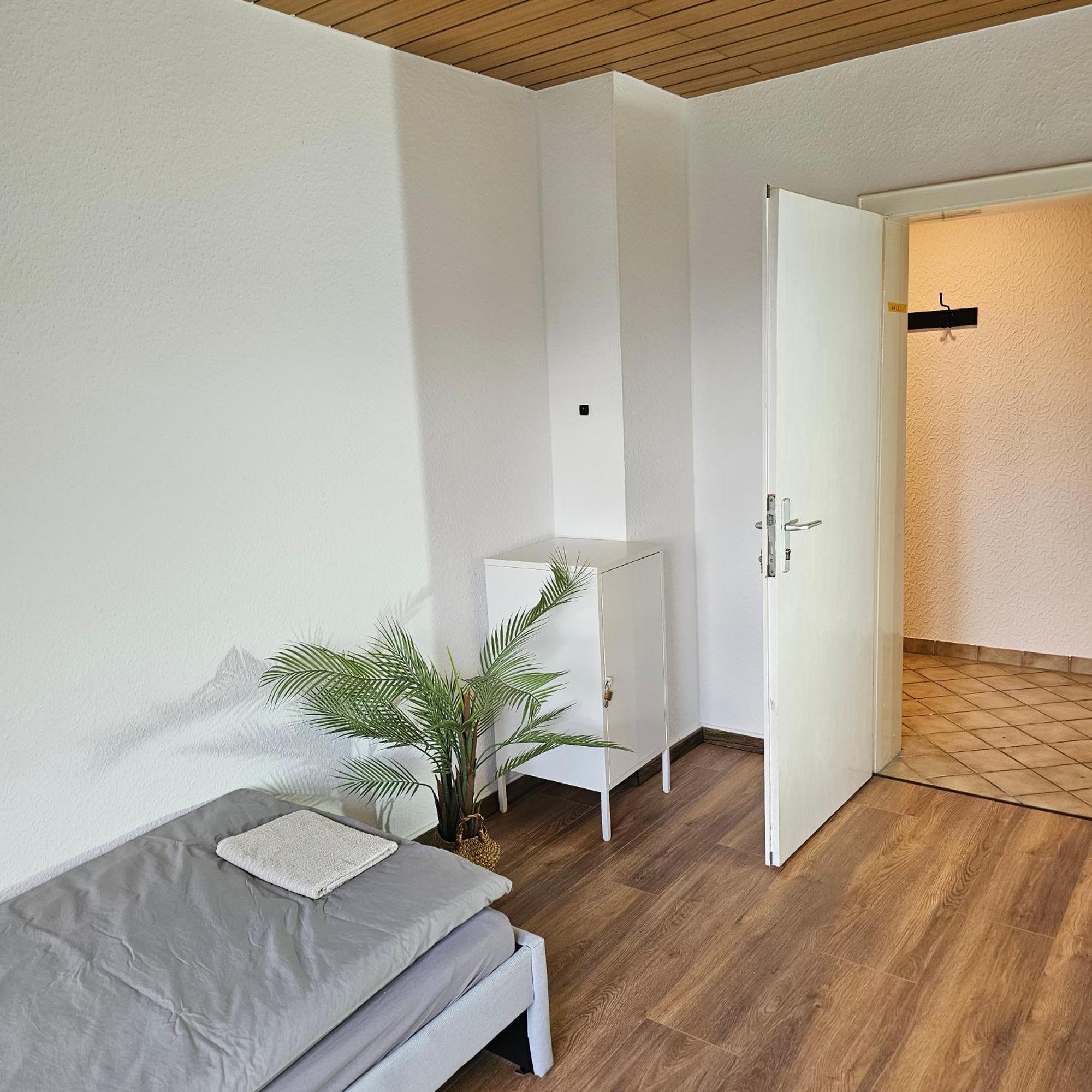 Monteurzimmer Karma Gelsenkirchen Buitenkant foto